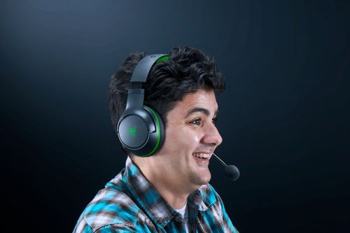 Razer קאירה לאקס בוקס VZ2D4V154 לְנַחֵם שָׁחוֹר
